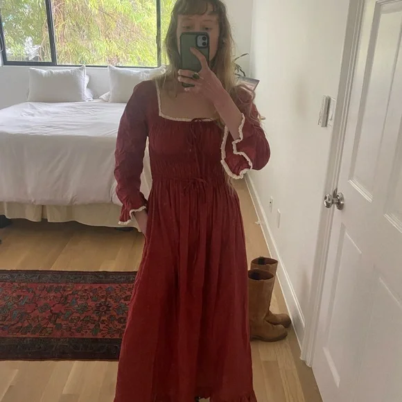 Marissa Dress - Picture 2 of 3